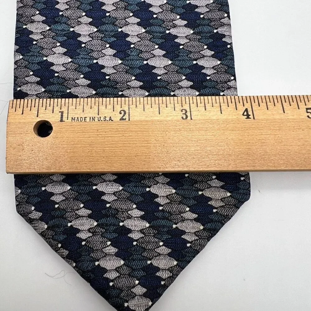 IV Front All Silk Made in ISA Men’s Tie Textured Pattern Blue and Gray